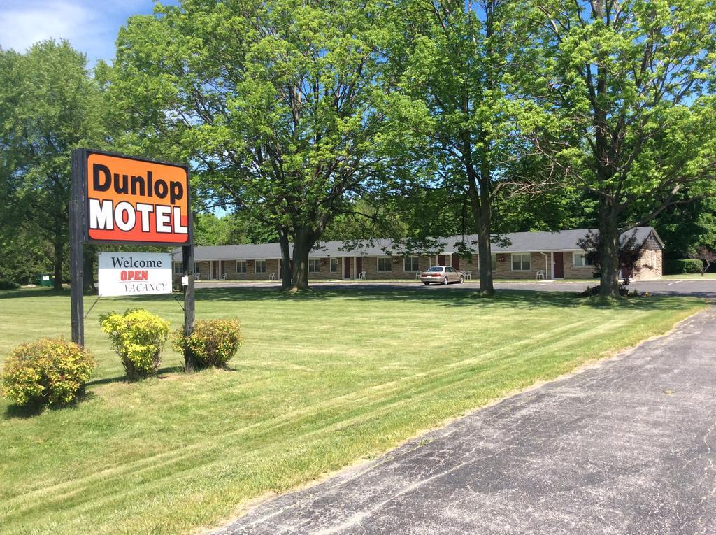 Dunlop Motel Goderich Exterior photo