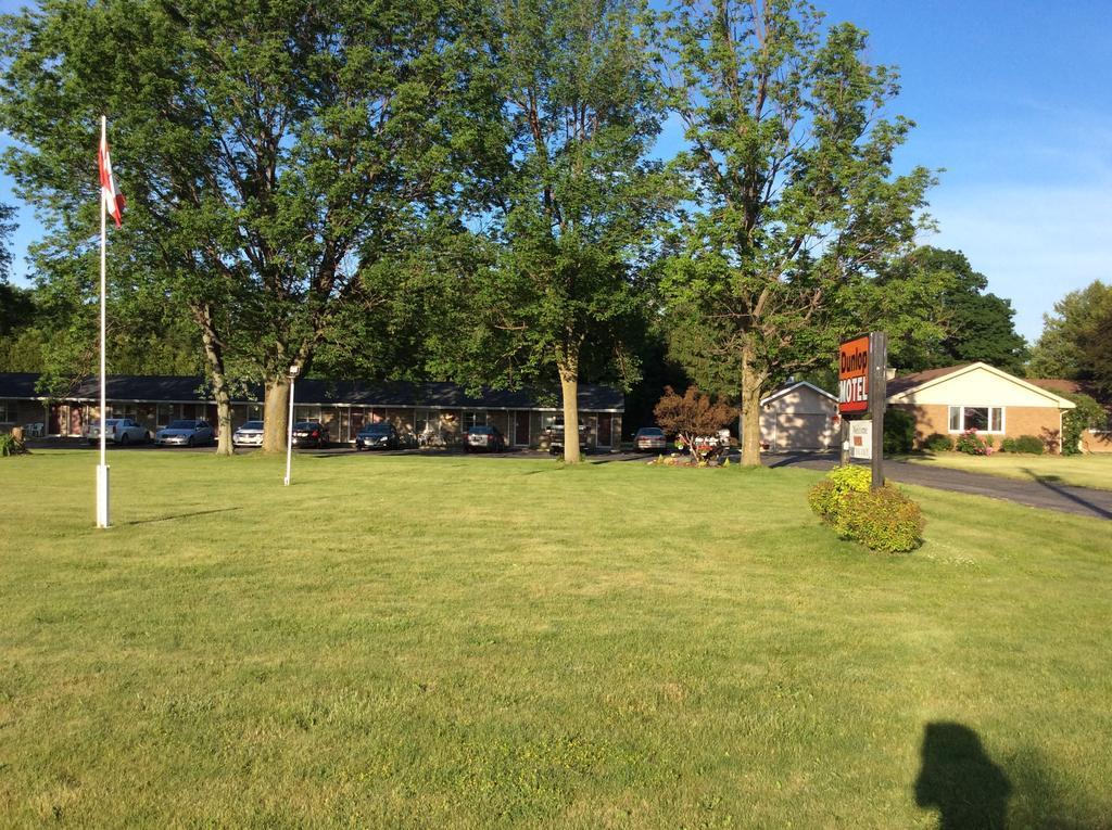 Dunlop Motel Goderich Exterior photo
