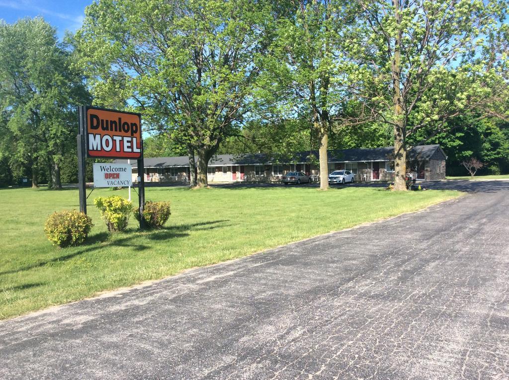 Dunlop Motel Goderich Exterior photo