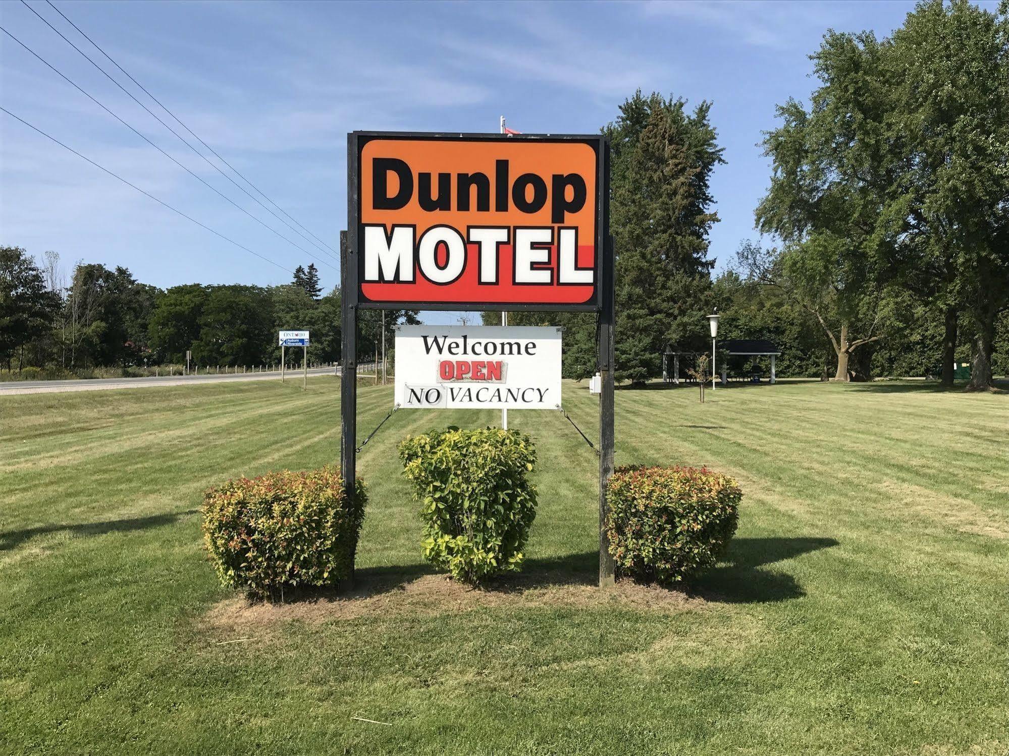 Dunlop Motel Goderich Exterior photo